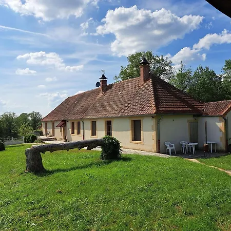 Comfortable With Spacious Garden Ygrande