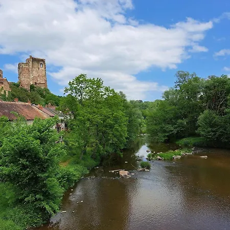 Comfortable With Spacious Garden *