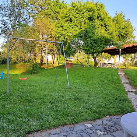 Дом отдыха Comfortable With Spacious Garden *