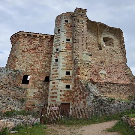 Comfortable With Spacious Garden Semesterbostad Ygrande