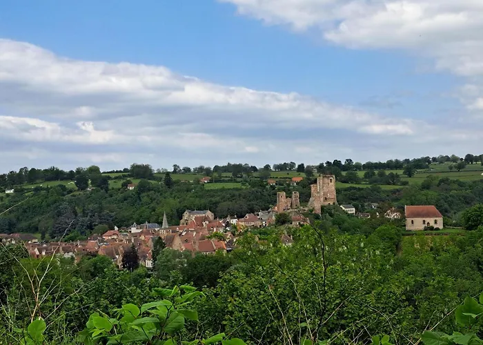 Comfortable With Spacious Garden Holiday home *