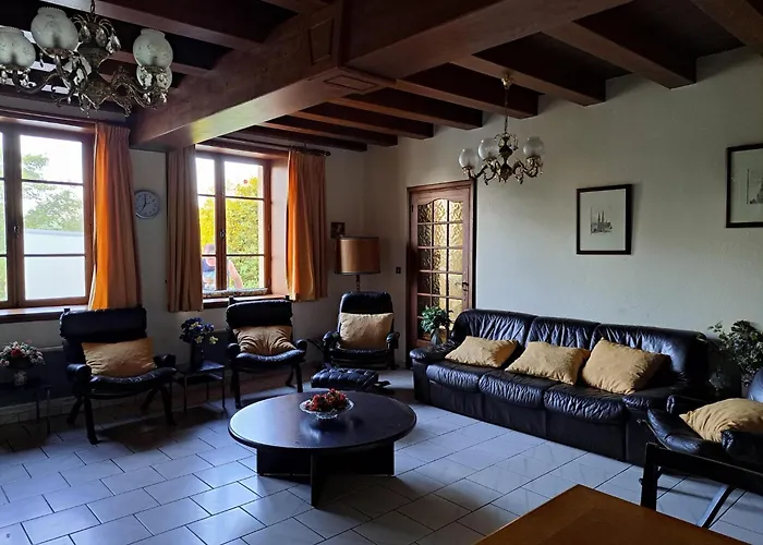 Comfortable With Spacious Garden Holiday home