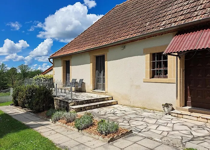 Comfortable With Spacious Garden 別荘 *